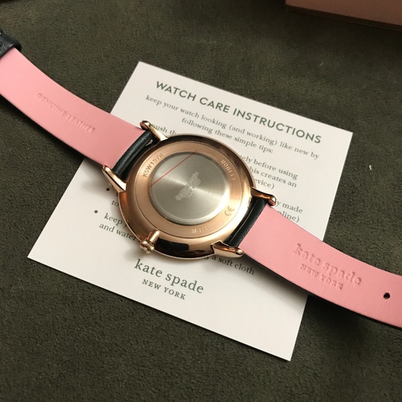 EUC Kate Spade 34mm Metro Green Scolloped Watch - Picture 5 of 8